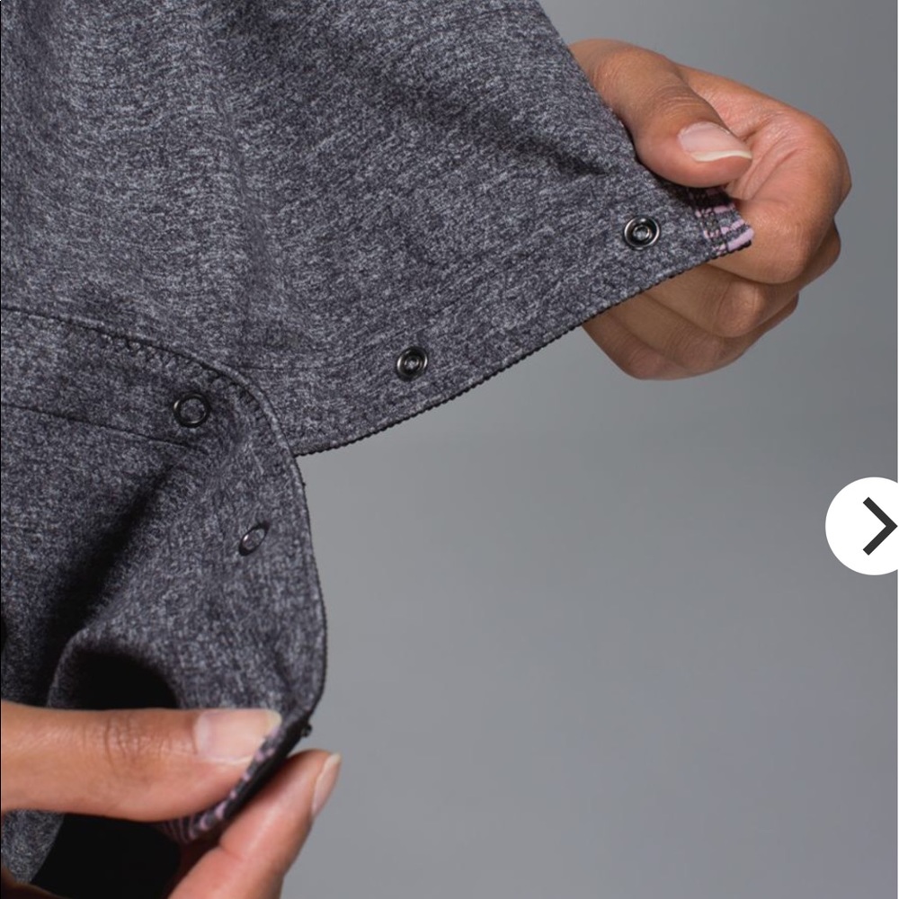 Lululemon. Vinyasa Scarf. Hyper Stripe Mauvelous. - Picture 3 of 7